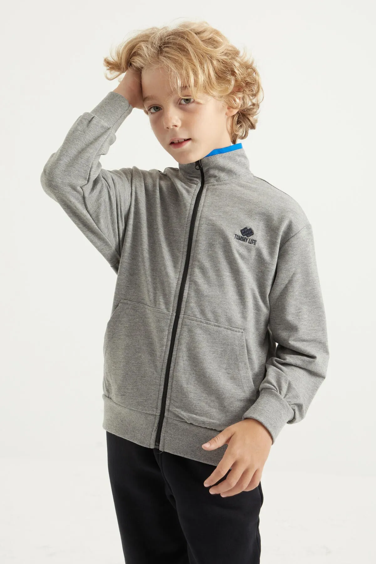 basic dik yaka standart kalip nakiş detayli fermuarli erkek sweatshirt - 11012