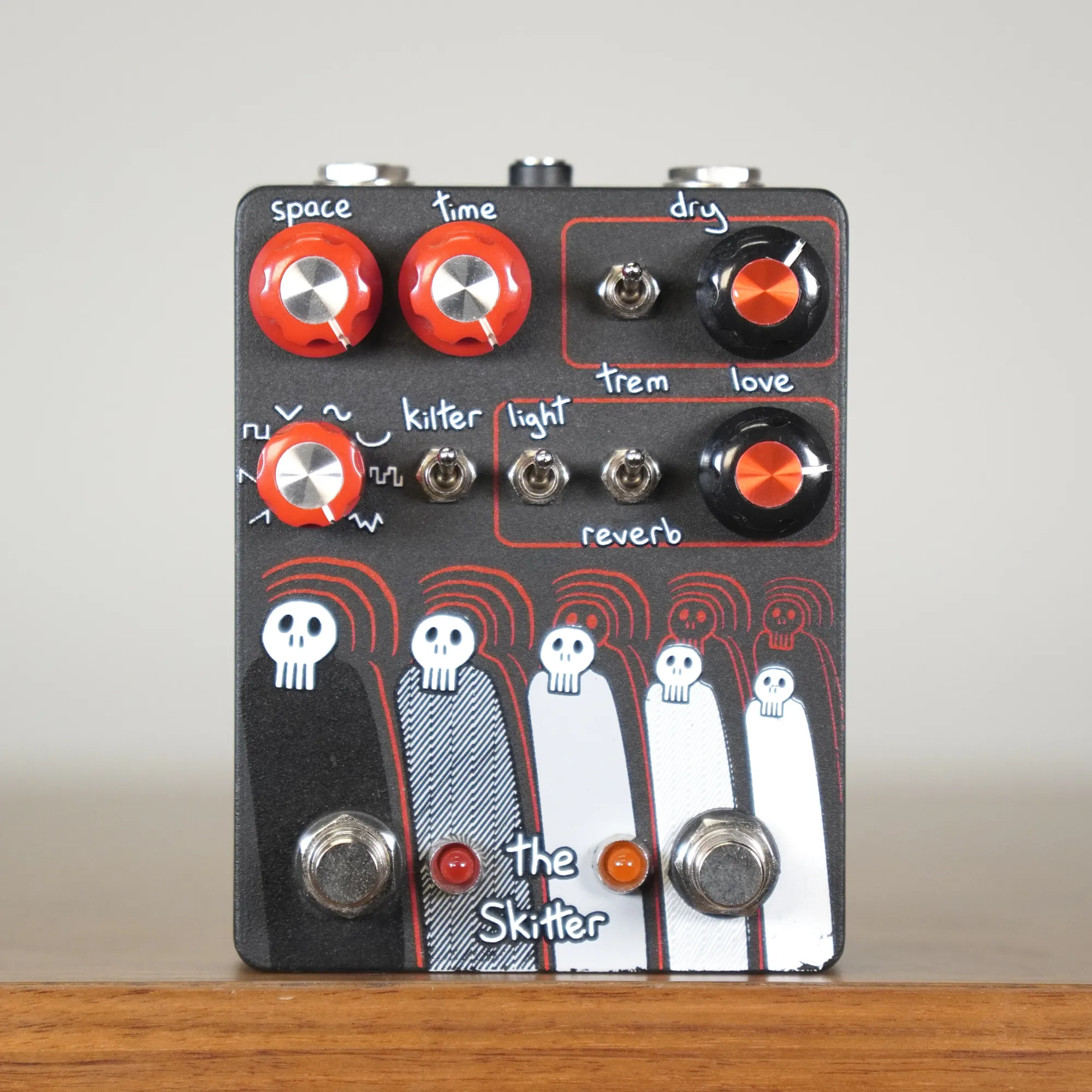 Champion Leccy The Skitter Tremolo And Modulated Reverb Effect Pedal - Used