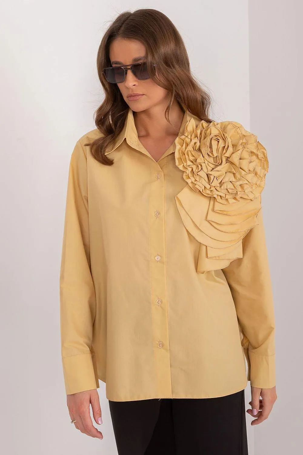 Chic Floral Adorned Long Sleeve Cotton Top