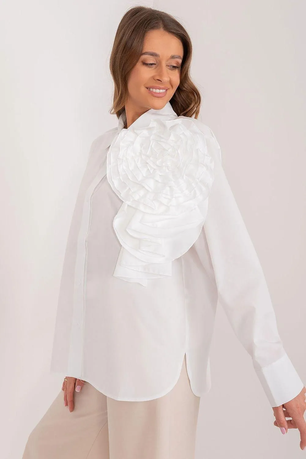 Chic Floral Adorned Long Sleeve Cotton Top