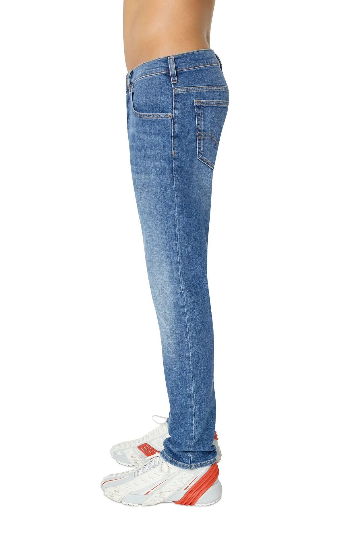 DIESEL Tapered Fit Jeans D-Yennox 0ihat