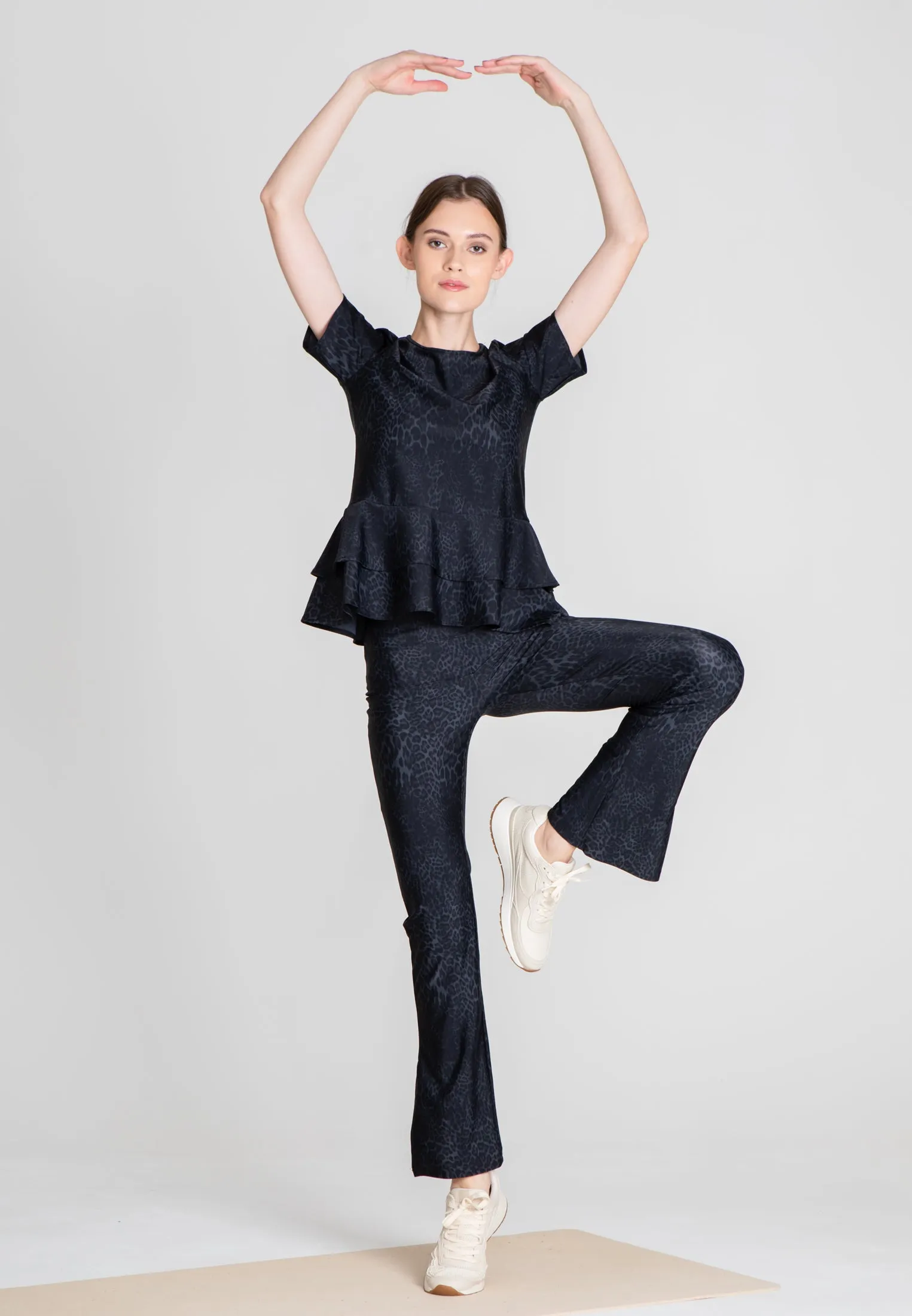 The Slit Cut Sport Pants - Grey Leo