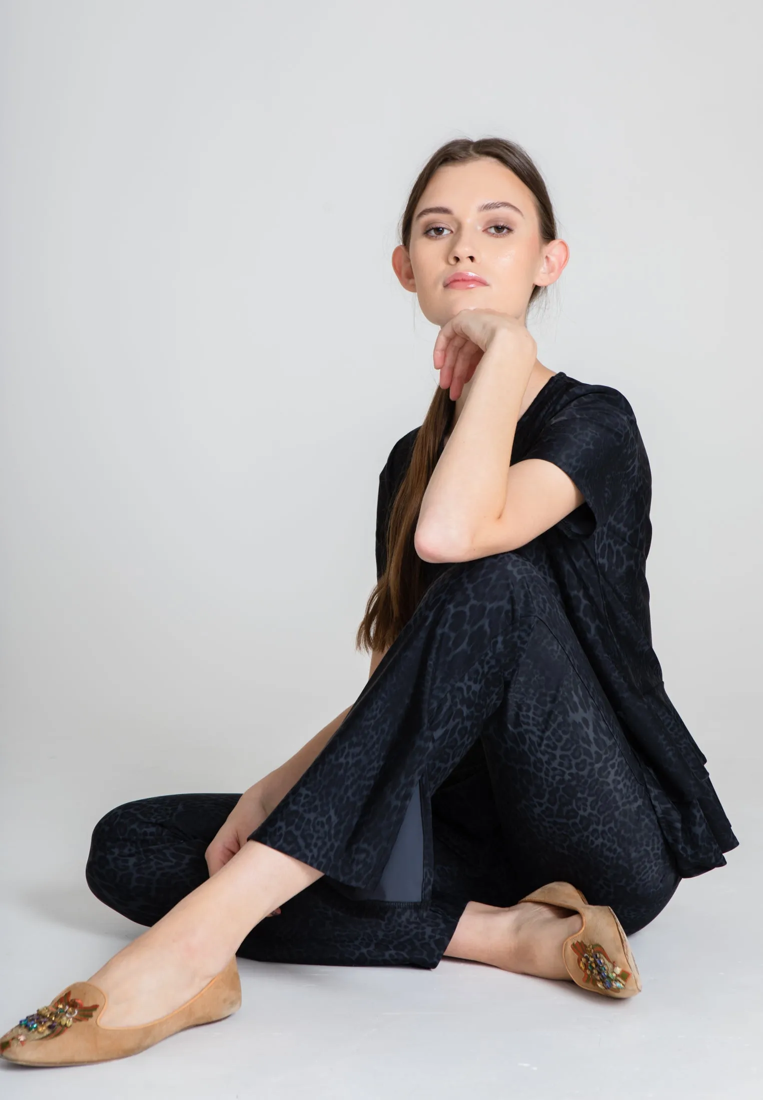 The Slit Cut Sport Pants - Grey Leo